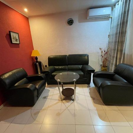Homestay Studio Yaoundé Eksteriør billede