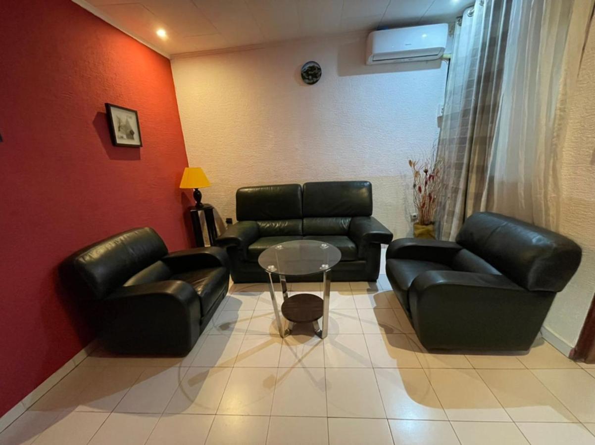 Homestay Studio Yaoundé Eksteriør billede